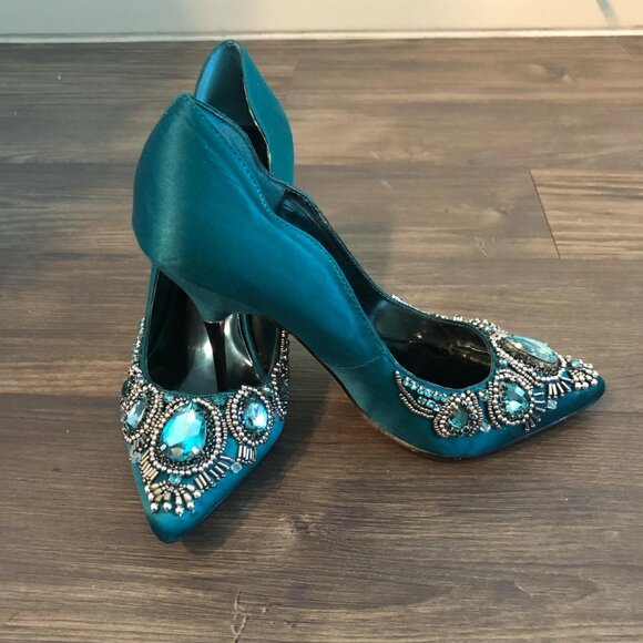 Emerald Jeweled Stiletto Heels size 8M - Picture 1 of 7